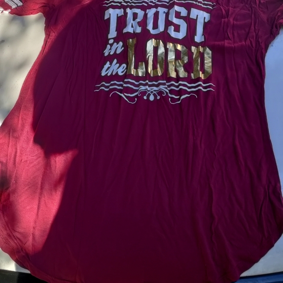 Graphic T shirt - Picture 4 of 5